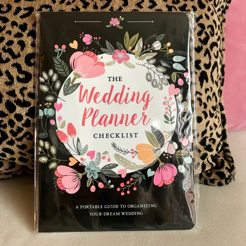 Wedding Planning Guidebook - NWT
